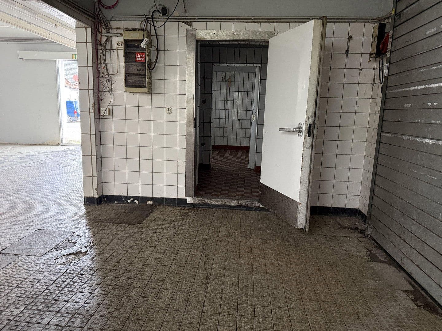 Prenájom nebytového priestoru 400 m², Gladbeck, Severné Porýnie - Westfálsko Prenájom nebytového priestoru 400 m², Gladbeck, Severné Porýnie - Westfálsko