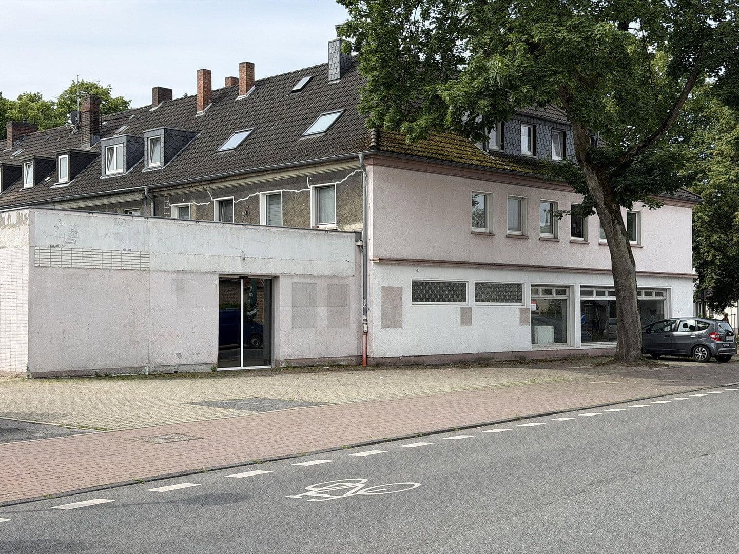 Prenájom nebytového priestoru 400 m², Gladbeck, Severné Porýnie - Westfálsko Prenájom nebytového priestoru 400 m², Gladbeck, Severné Porýnie - Westfálsko