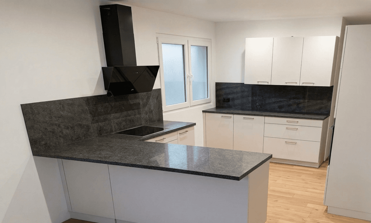 Prenájom bytu 4-izbový 127 m², Gießen, Hesensko Prenájom bytu 4-izbový 127 m², Gießen, Hesensko