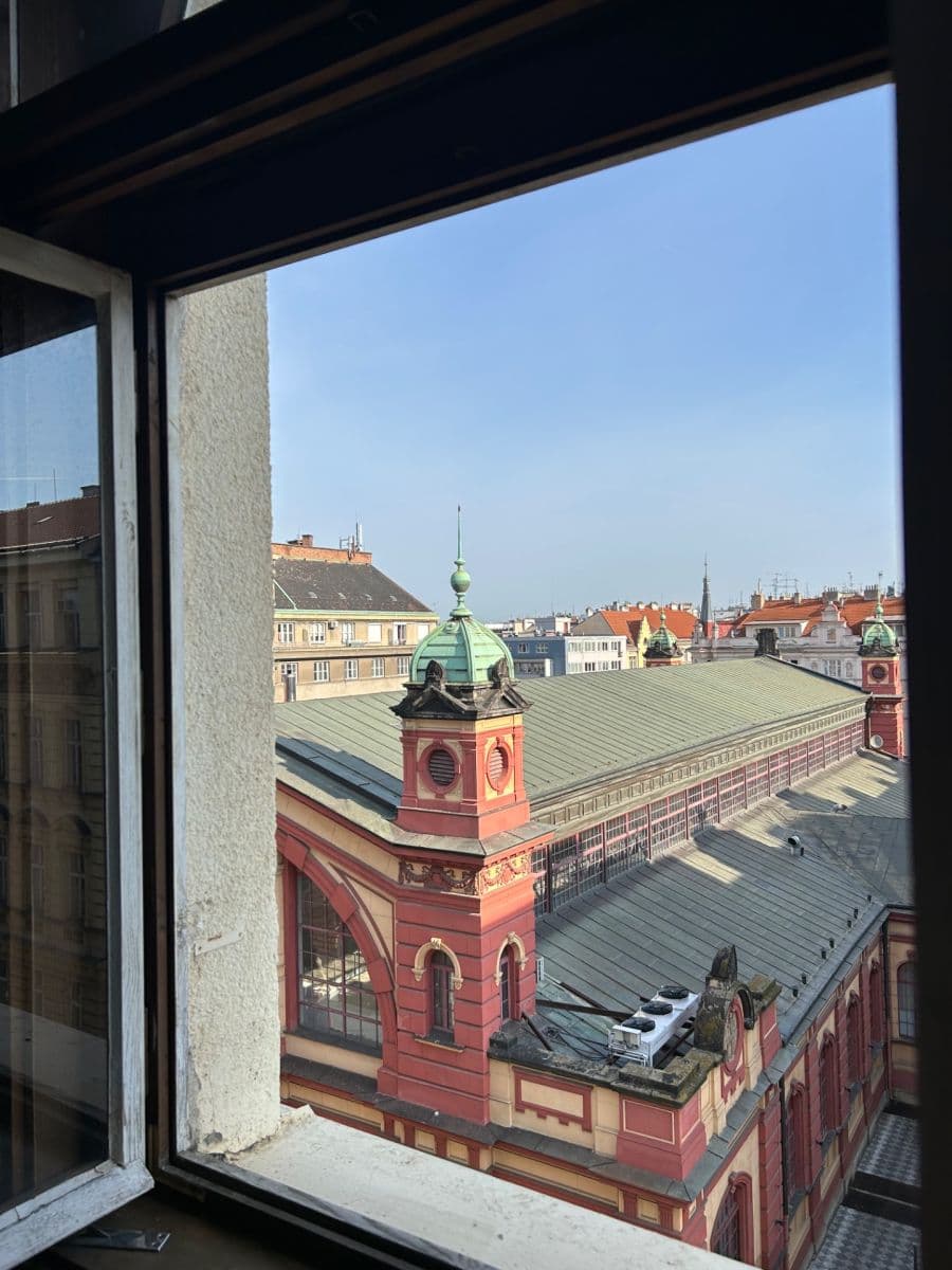 Prenájom bytu 3-izbový 24 m², Slezská, Praha, Praha Prenájom bytu 3-izbový 24 m², Slezská, Praha, Praha