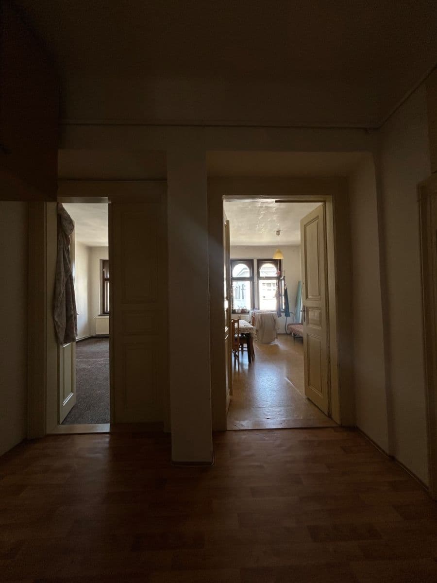 Prenájom bytu 3-izbový 24 m², Slezská, Praha, Praha Prenájom bytu 3-izbový 24 m², Slezská, Praha, Praha