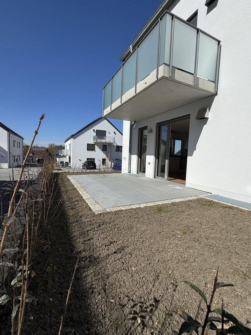 Prenájom bytu 4-izbový 115 m², Nelkenweg 12, Langenbach, Bavorsko Prenájom bytu 4-izbový 115 m², Nelkenweg 12, Langenbach, Bavorsko