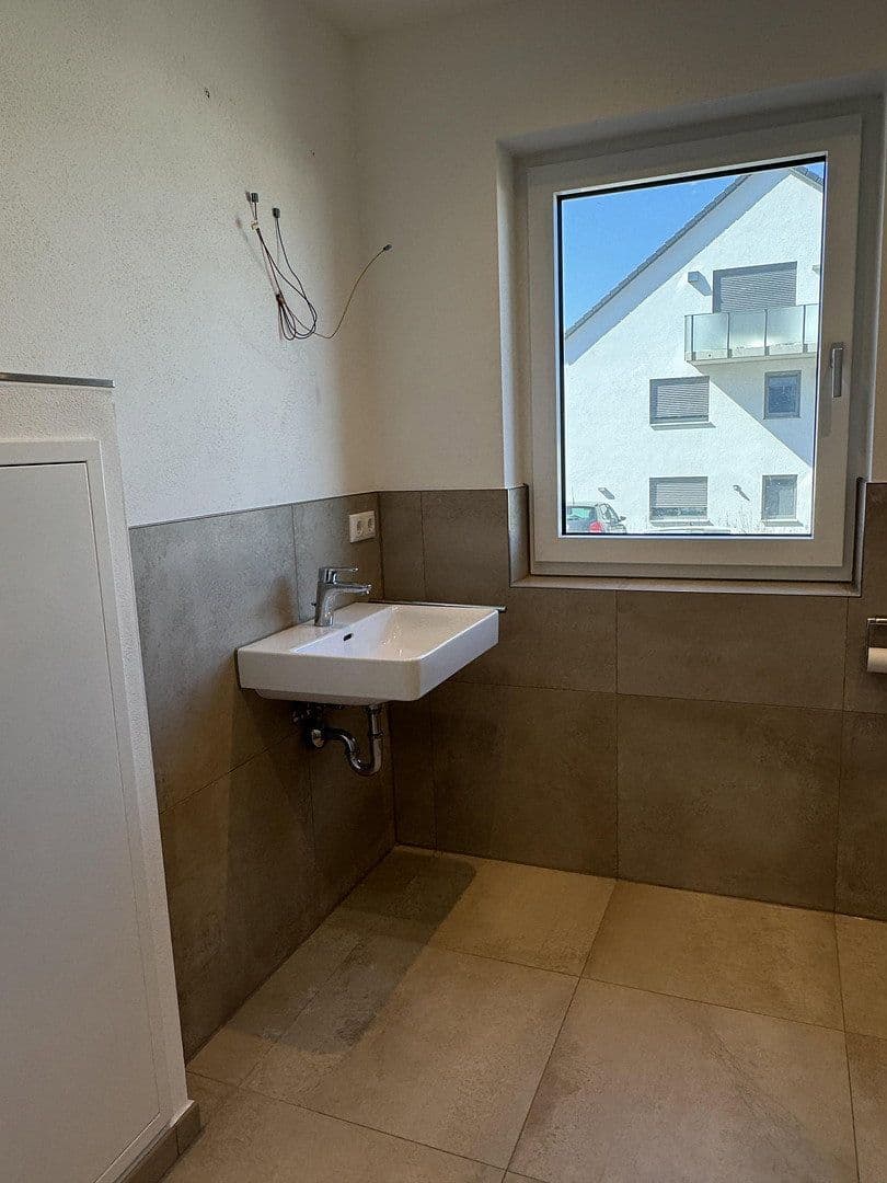 Prenájom bytu 4-izbový 115 m², Nelkenweg 12, Langenbach, Bavorsko Prenájom bytu 4-izbový 115 m², Nelkenweg 12, Langenbach, Bavorsko
