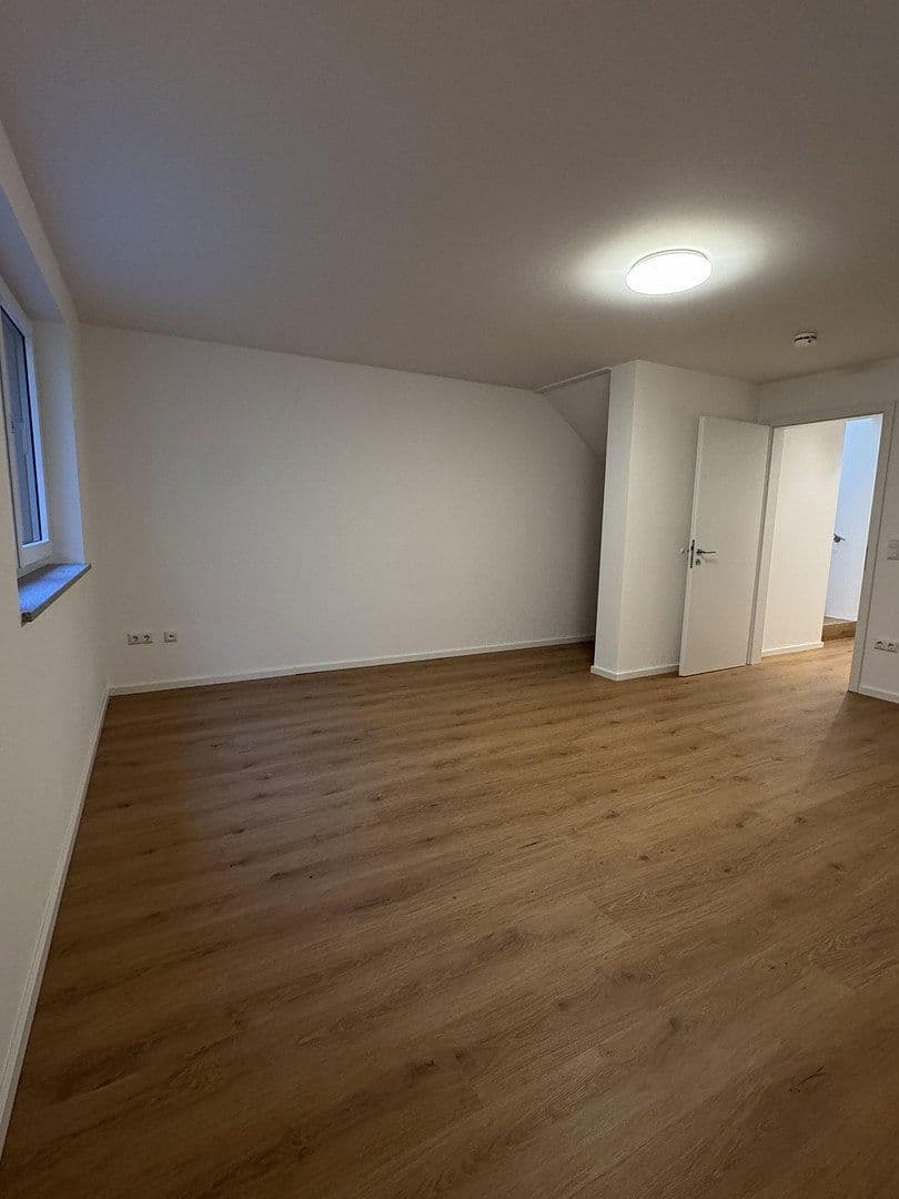 Prenájom bytu 4-izbový 115 m², Nelkenweg 12, Langenbach, Bavorsko Prenájom bytu 4-izbový 115 m², Nelkenweg 12, Langenbach, Bavorsko