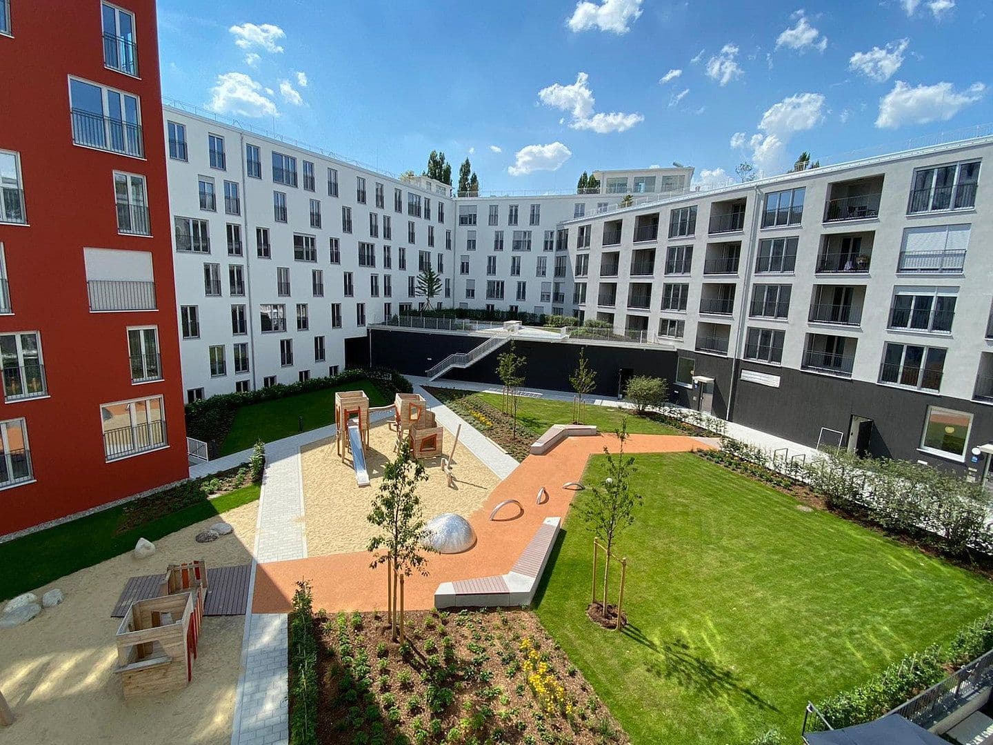 Prenájom bytu 2-izbový 48 m², München, Bavorsko Prenájom bytu 2-izbový 48 m², München, Bavorsko