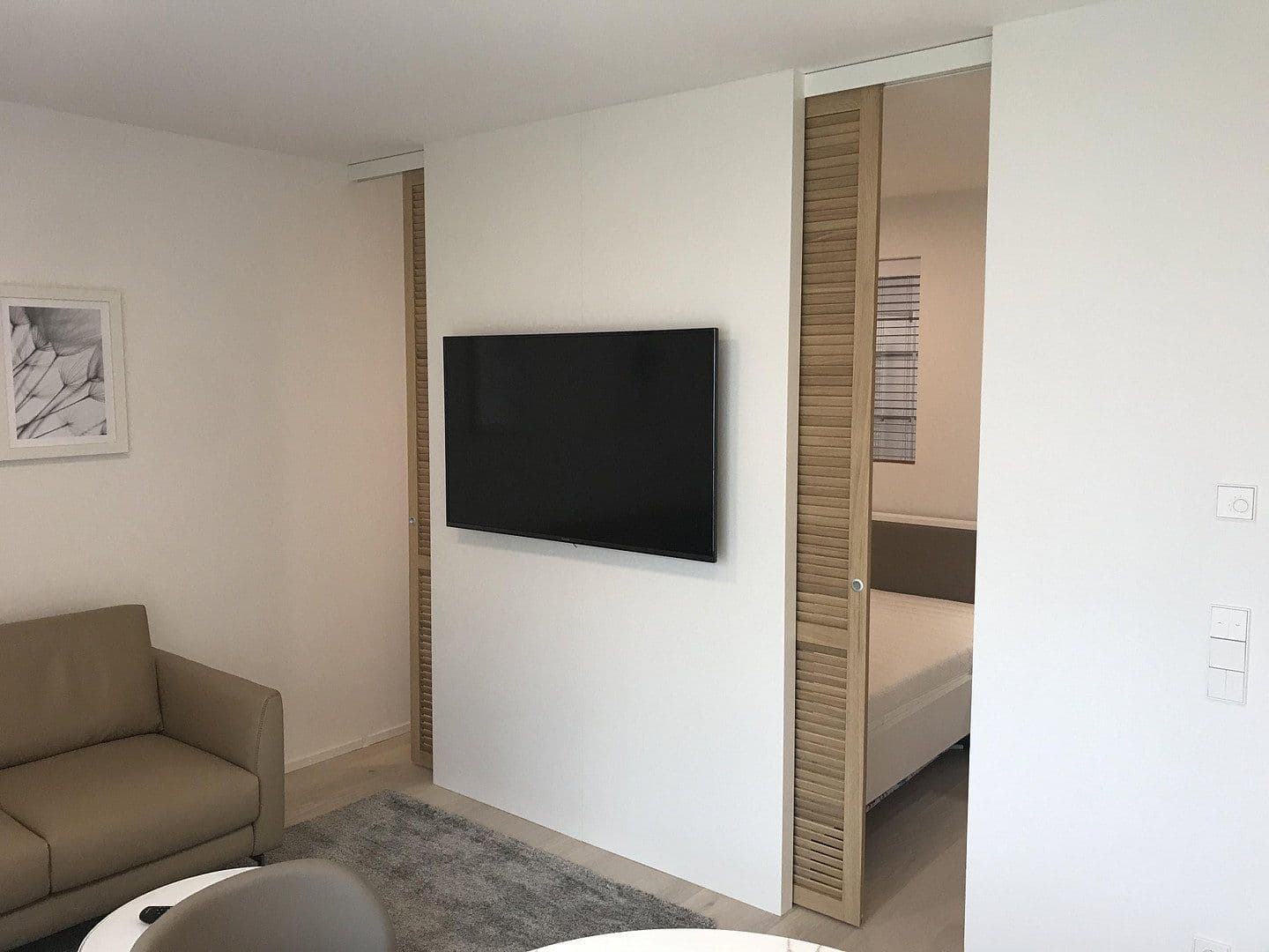 Prenájom bytu 2-izbový 48 m², München, Bavorsko Prenájom bytu 2-izbový 48 m², München, Bavorsko