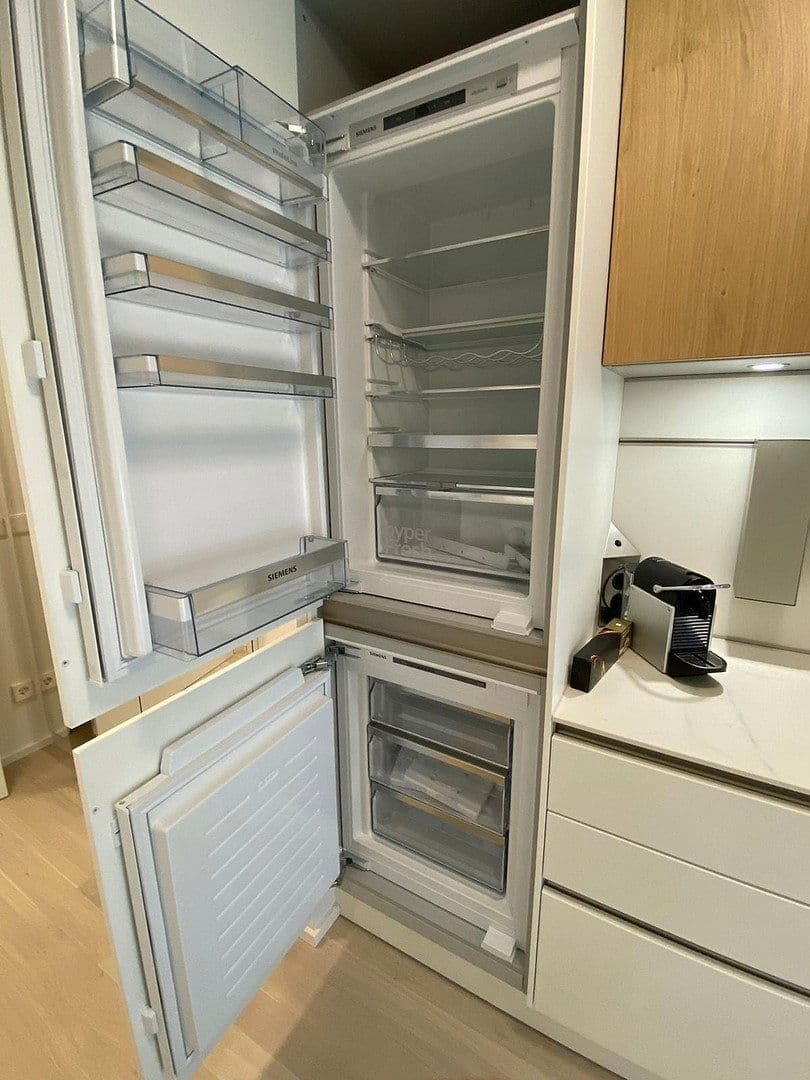 Prenájom bytu 2-izbový 48 m², München, Bavorsko Prenájom bytu 2-izbový 48 m², München, Bavorsko