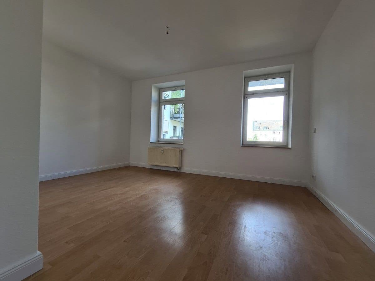 Prenájom bytu 3-izbový 76 m², Humboldtstraße 9, Chemnitz, Sasko Prenájom bytu 3-izbový 76 m², Humboldtstraße 9, Chemnitz, Sasko