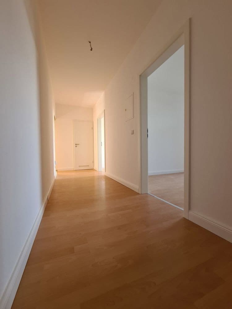 Prenájom bytu 3-izbový 76 m², Humboldtstraße 9, Chemnitz, Sasko Prenájom bytu 3-izbový 76 m², Humboldtstraße 9, Chemnitz, Sasko