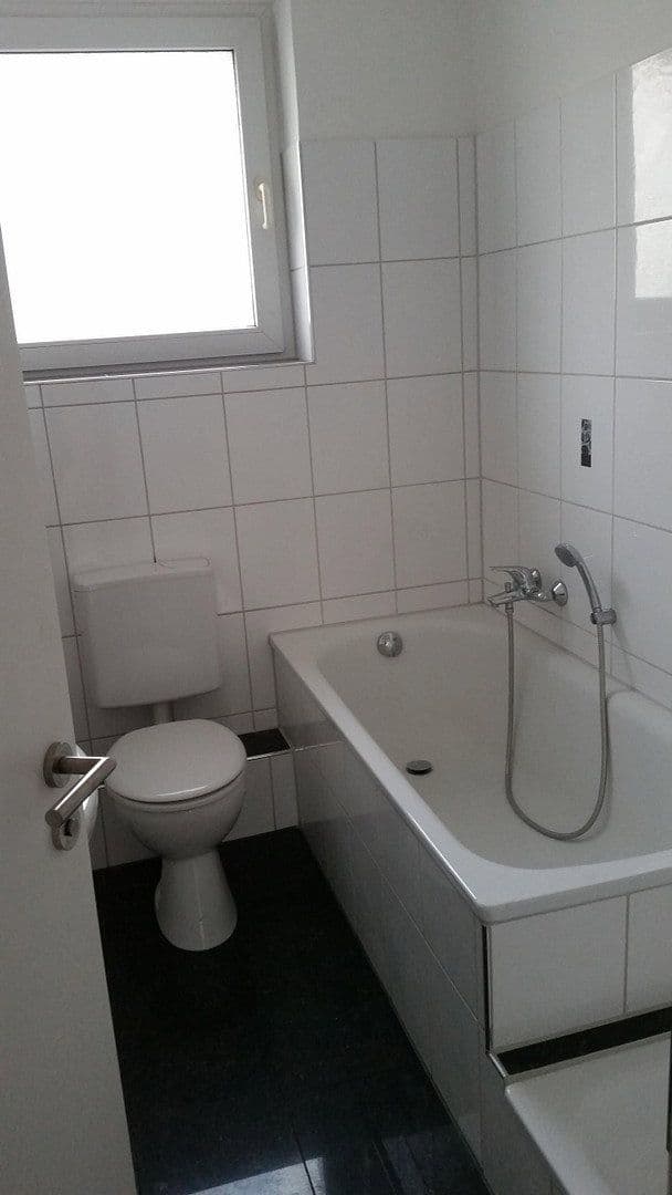 Prenájom bytu 3-izbový 73 m², Hainbuchenstraße 17, Moers, Severné Porýnie - Westfálsko Prenájom bytu 3-izbový 73 m², Hainbuchenstraße 17, Moers, Severné Porýnie - Westfálsko