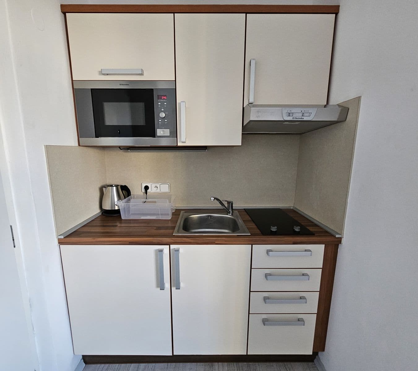 Prenájom bytu 27 m², Vinohradská, Praha, Praha Prenájom bytu 27 m², Vinohradská, Praha, Praha