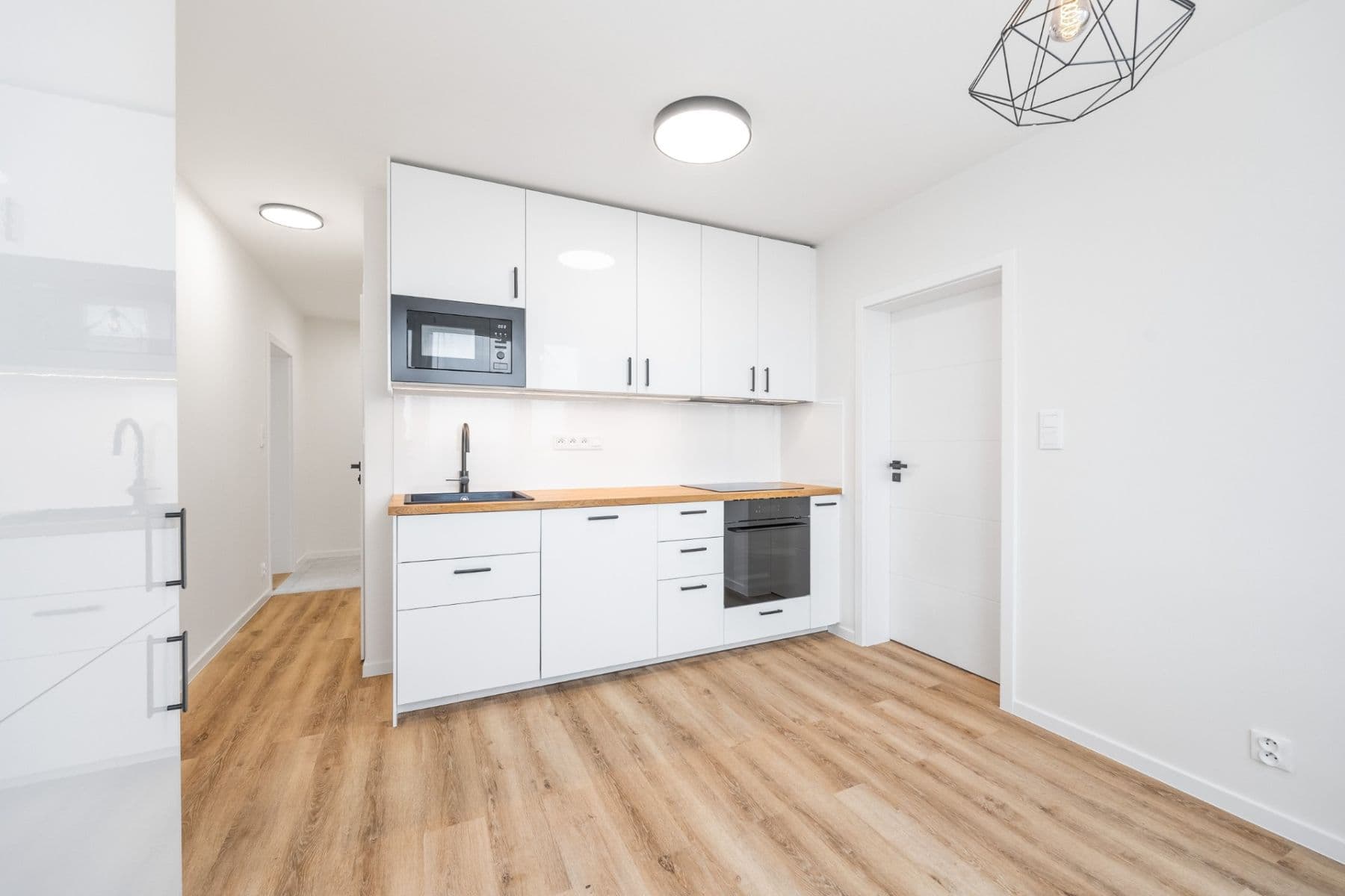 Predaj bytu 3-izbový 74 m², Počernická, Praha, Praha Predaj bytu 3-izbový 74 m², Počernická, Praha, Praha