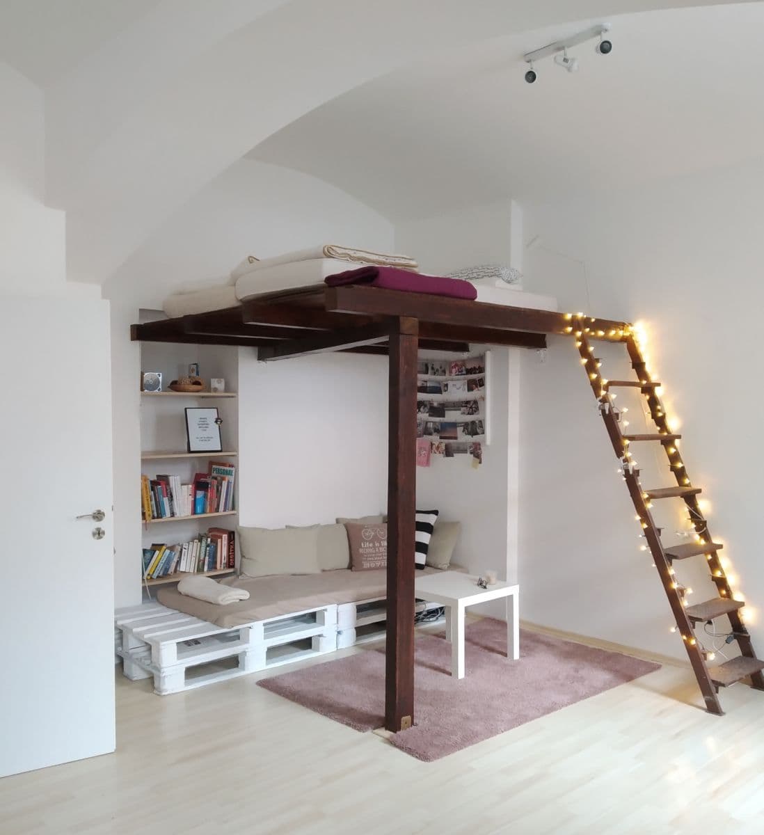 Prenájom bytu 1-izbový 38 m², Ruská, Praha, Praha Prenájom bytu 1-izbový 38 m², Ruská, Praha, Praha