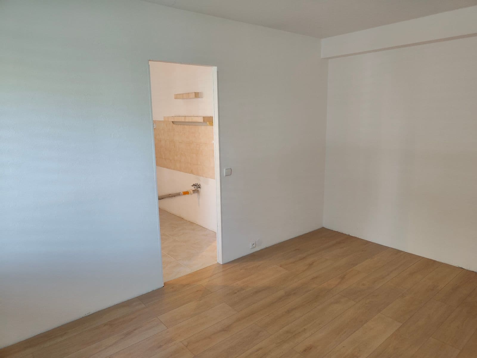 Predaj bytu 1-izbový 30 m², Šimonova, Praha, Praha Predaj bytu 1-izbový 30 m², Šimonova, Praha, Praha