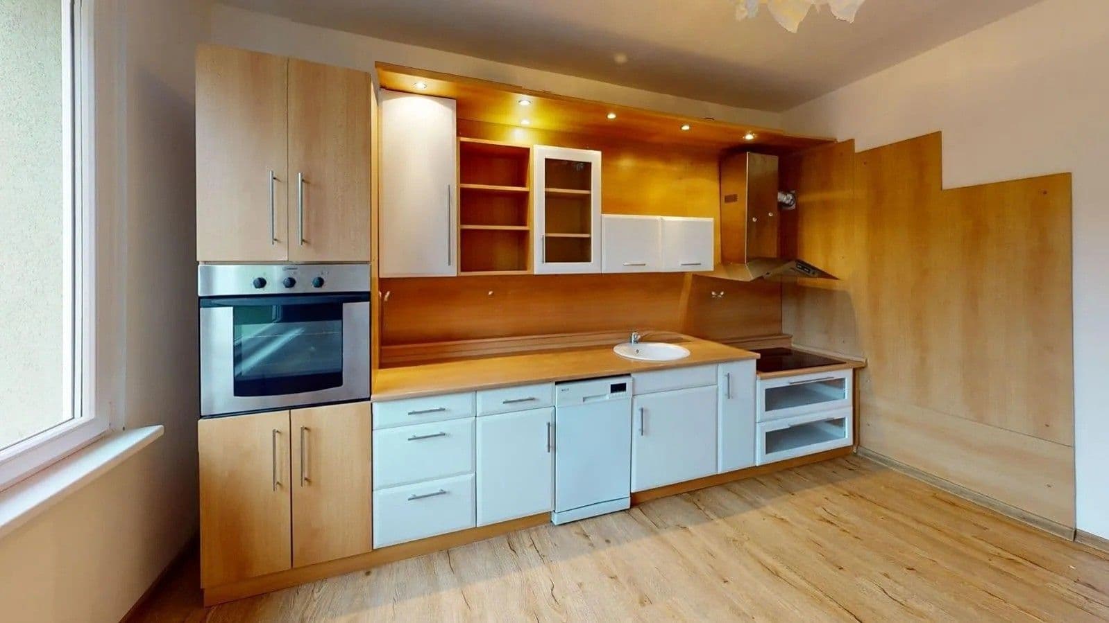 Predaj bytu 1-izbový 35 m², Sídliště Za Chlumem, Bílina, Ústecký kraj Predaj bytu 1-izbový 35 m², Sídliště Za Chlumem, Bílina, Ústecký kraj
