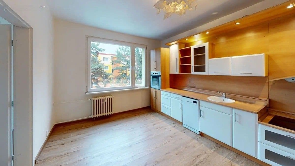 Predaj bytu 1-izbový 35 m², Sídliště Za Chlumem, Bílina, Ústecký kraj Predaj bytu 1-izbový 35 m², Sídliště Za Chlumem, Bílina, Ústecký kraj