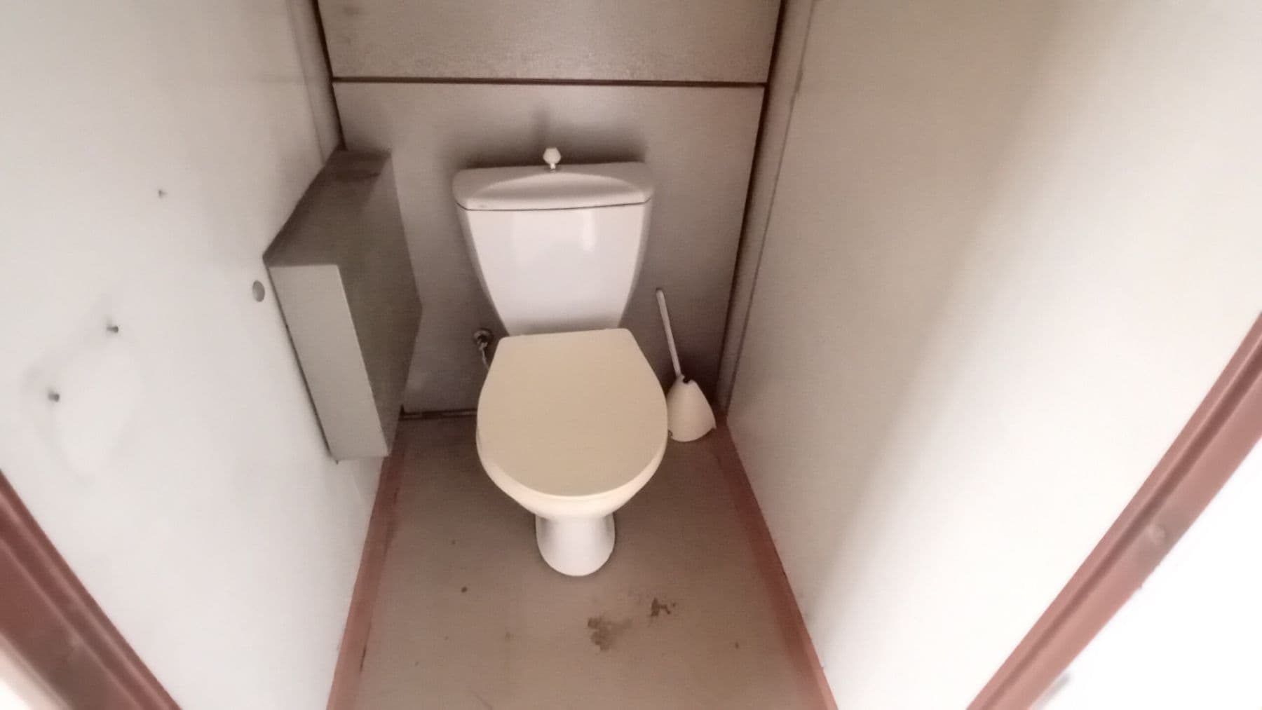 Prenájom nebytového priestoru 111 m², Roháčova, Praha, Praha Prenájom nebytového priestoru 111 m², Roháčova, Praha, Praha