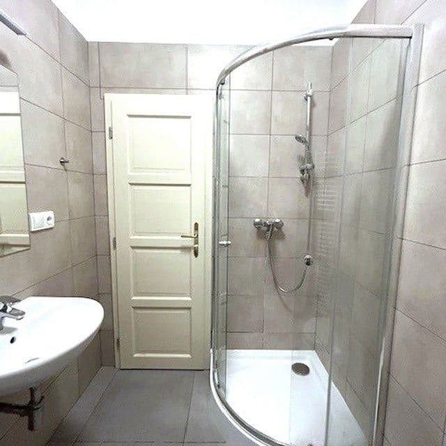 Prenájom bytu 1-izbový 24 m², Mlynářská, Praha, Praha Prenájom bytu 1-izbový 24 m², Mlynářská, Praha, Praha