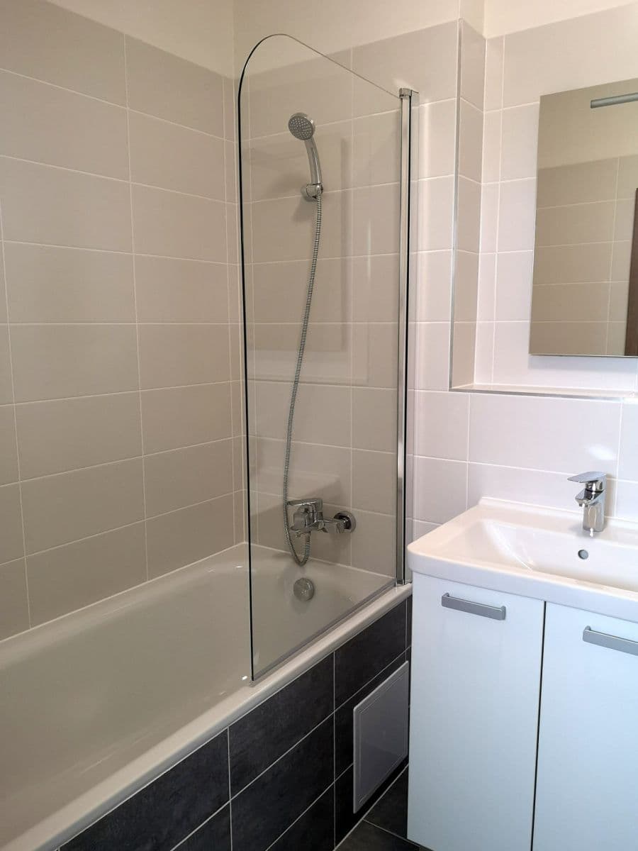 Prenájom bytu 2-izbový 48 m², Kadečkové, Praha, Praha Prenájom bytu 2-izbový 48 m², Kadečkové, Praha, Praha