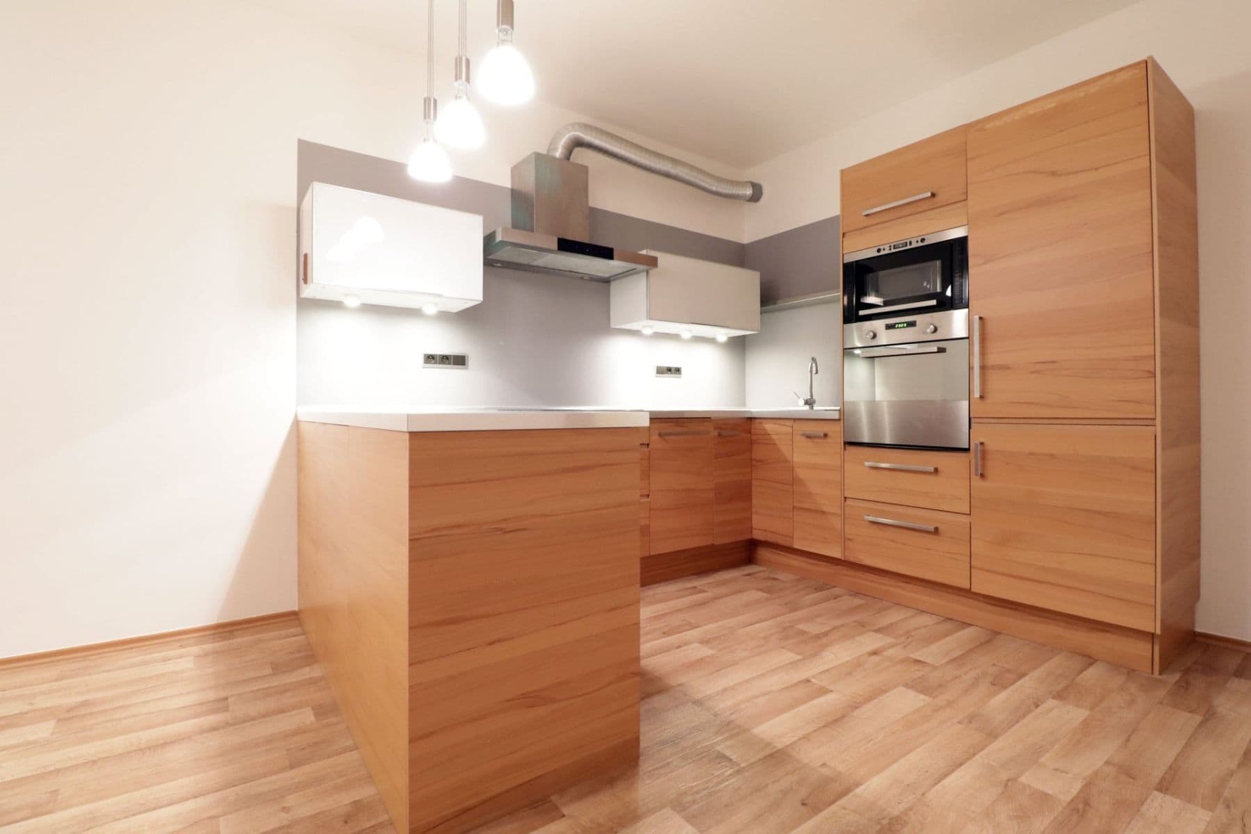 Prenájom bytu 2-izbový 64 m², Pod Harfou, Praha, Praha Prenájom bytu 2-izbový 64 m², Pod Harfou, Praha, Praha