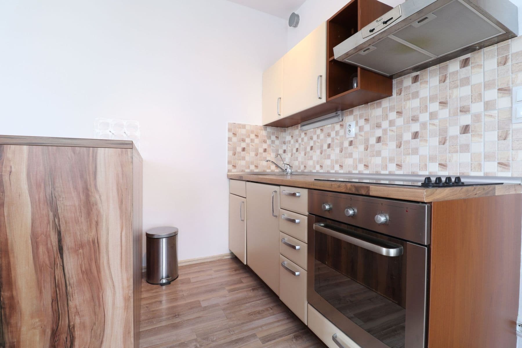 Prenájom bytu 1-izbový 31 m², Podkovářská, Praha, Praha Prenájom bytu 1-izbový 31 m², Podkovářská, Praha, Praha