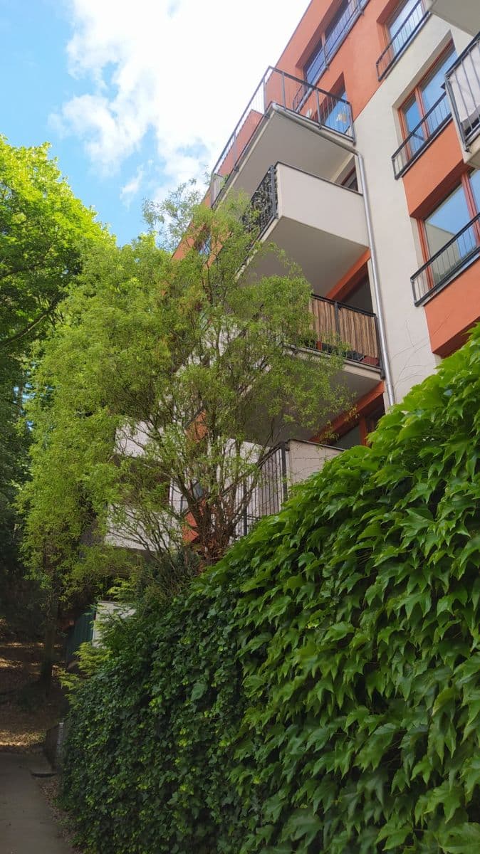 Prenájom bytu 1-izbový 28 m², Pod Kavalírkou, Praha, Praha Prenájom bytu 1-izbový 28 m², Pod Kavalírkou, Praha, Praha