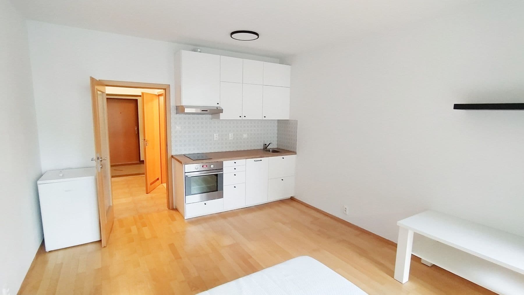 Prenájom bytu 1-izbový 28 m², Pod Kavalírkou, Praha, Praha Prenájom bytu 1-izbový 28 m², Pod Kavalírkou, Praha, Praha