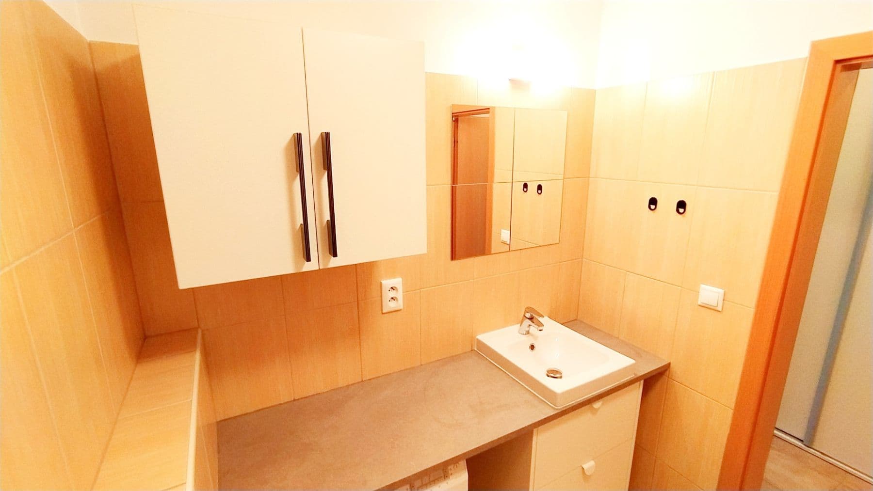 Prenájom bytu 1-izbový 28 m², Pod Kavalírkou, Praha, Praha Prenájom bytu 1-izbový 28 m², Pod Kavalírkou, Praha, Praha