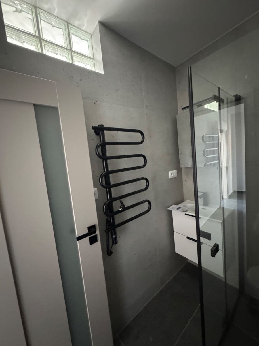 Prenájom bytu 2-izbový 40 m², K Louži, Praha, Praha Prenájom bytu 2-izbový 40 m², K Louži, Praha, Praha