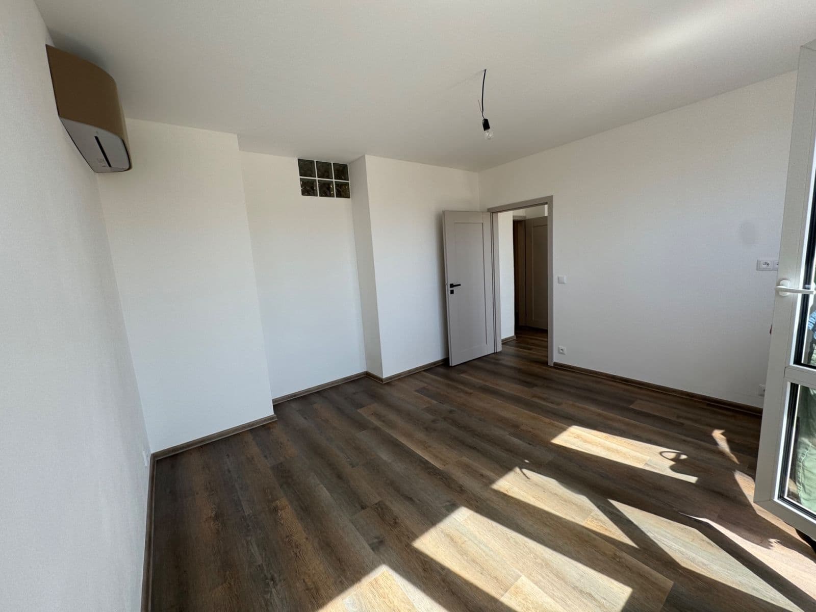 Prenájom bytu 2-izbový 40 m², K Louži, Praha, Praha Prenájom bytu 2-izbový 40 m², K Louži, Praha, Praha