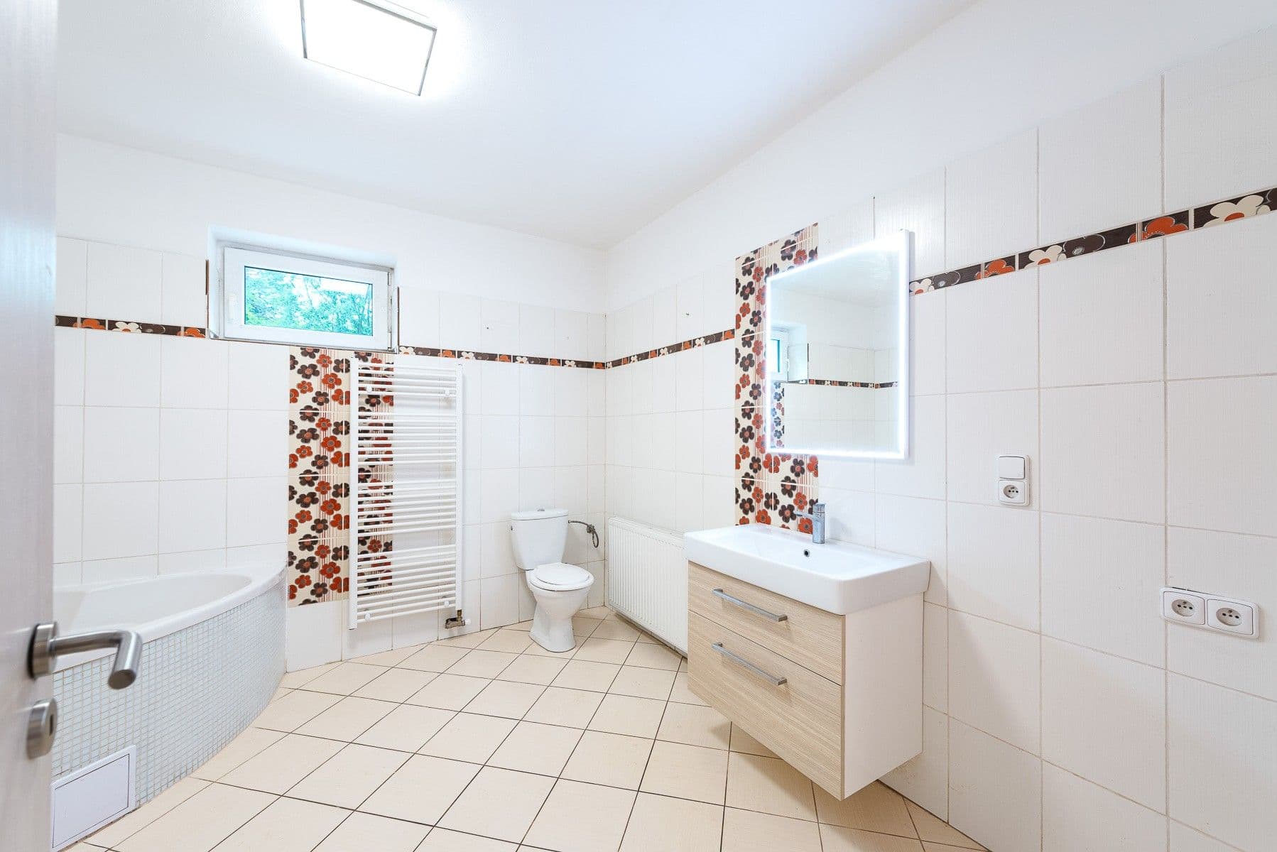 Prenájom domu 241 m², pozemek 977 m², Okrouhlo, Středočeský kraj Prenájom domu 241 m², pozemek 977 m², Okrouhlo, Středočeský kraj