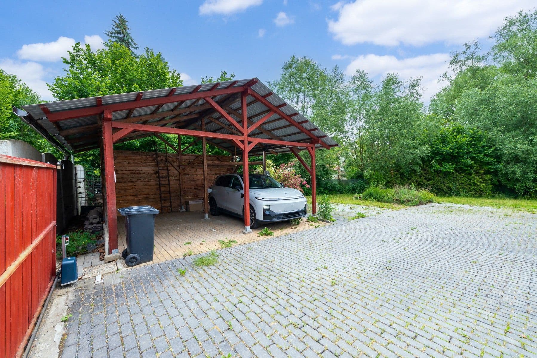 Prenájom domu 241 m², pozemek 977 m², Okrouhlo, Středočeský kraj Prenájom domu 241 m², pozemek 977 m², Okrouhlo, Středočeský kraj