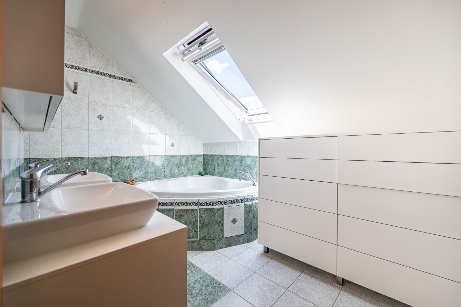 Predaj domu 247 m², pozemek 510 m², Vinohrady, Rebešovice, Jihomoravský kraj Predaj domu 247 m², pozemek 510 m², Vinohrady, Rebešovice, Jihomoravský kraj