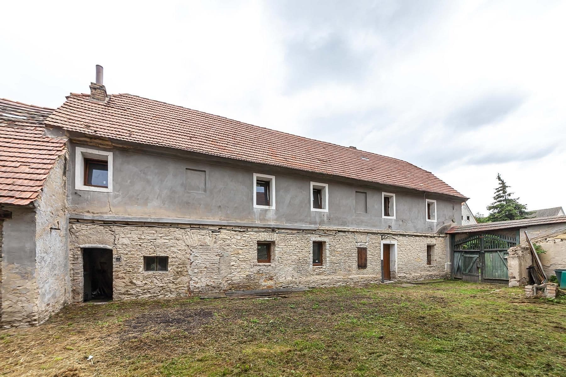 Predaj domu 210 m², pozemek 399 m², Kropáčova Vrutice, Středočeský kraj Predaj domu 210 m², pozemek 399 m², Kropáčova Vrutice, Středočeský kraj