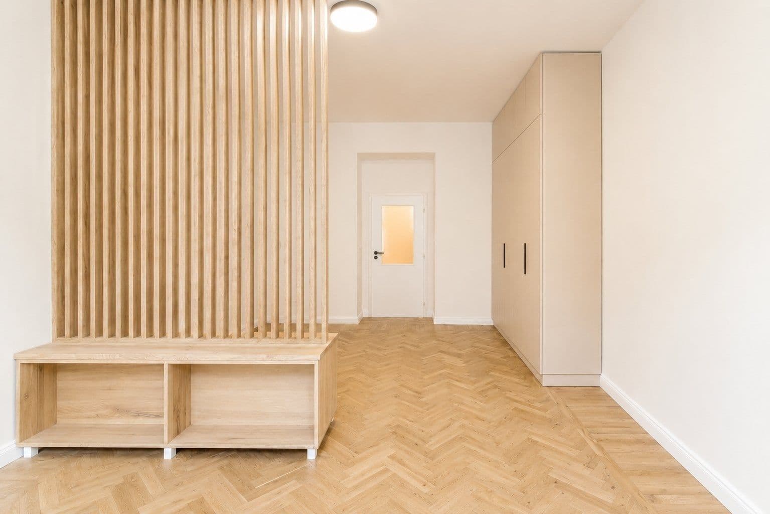 Prenájom bytu 1-izbový 40 m², Plzeňská, Praha, Praha Prenájom bytu 1-izbový 40 m², Plzeňská, Praha, Praha