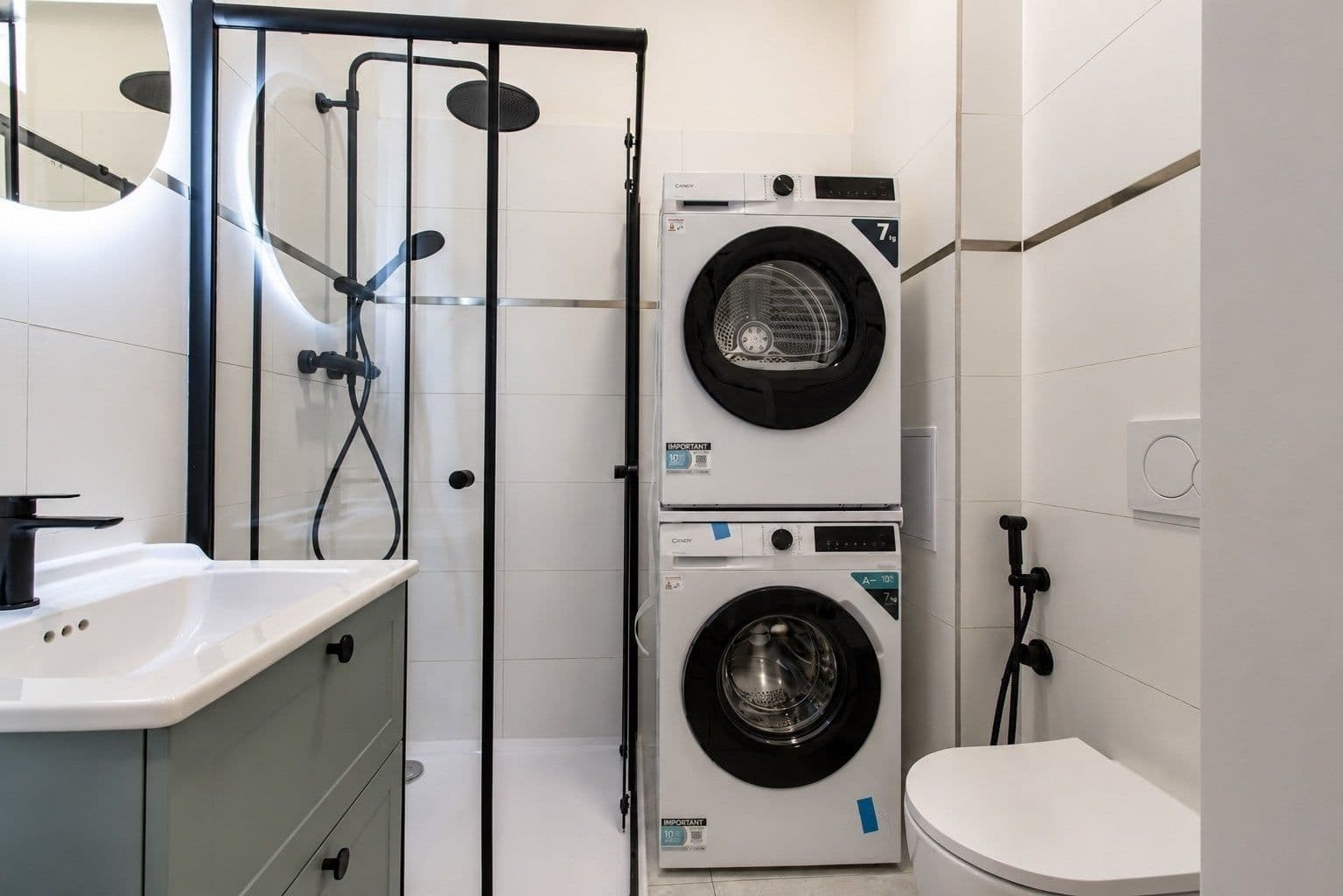 Prenájom bytu 1-izbový 40 m², Plzeňská, Praha, Praha Prenájom bytu 1-izbový 40 m², Plzeňská, Praha, Praha