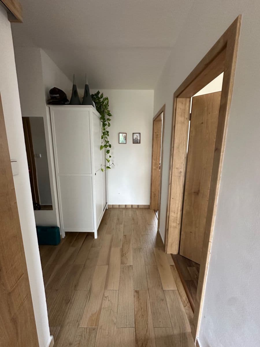 Prenájom bytu 3-izbový 70 m², Jiráskova, Chomutov, Ústecký kraj Prenájom bytu 3-izbový 70 m², Jiráskova, Chomutov, Ústecký kraj