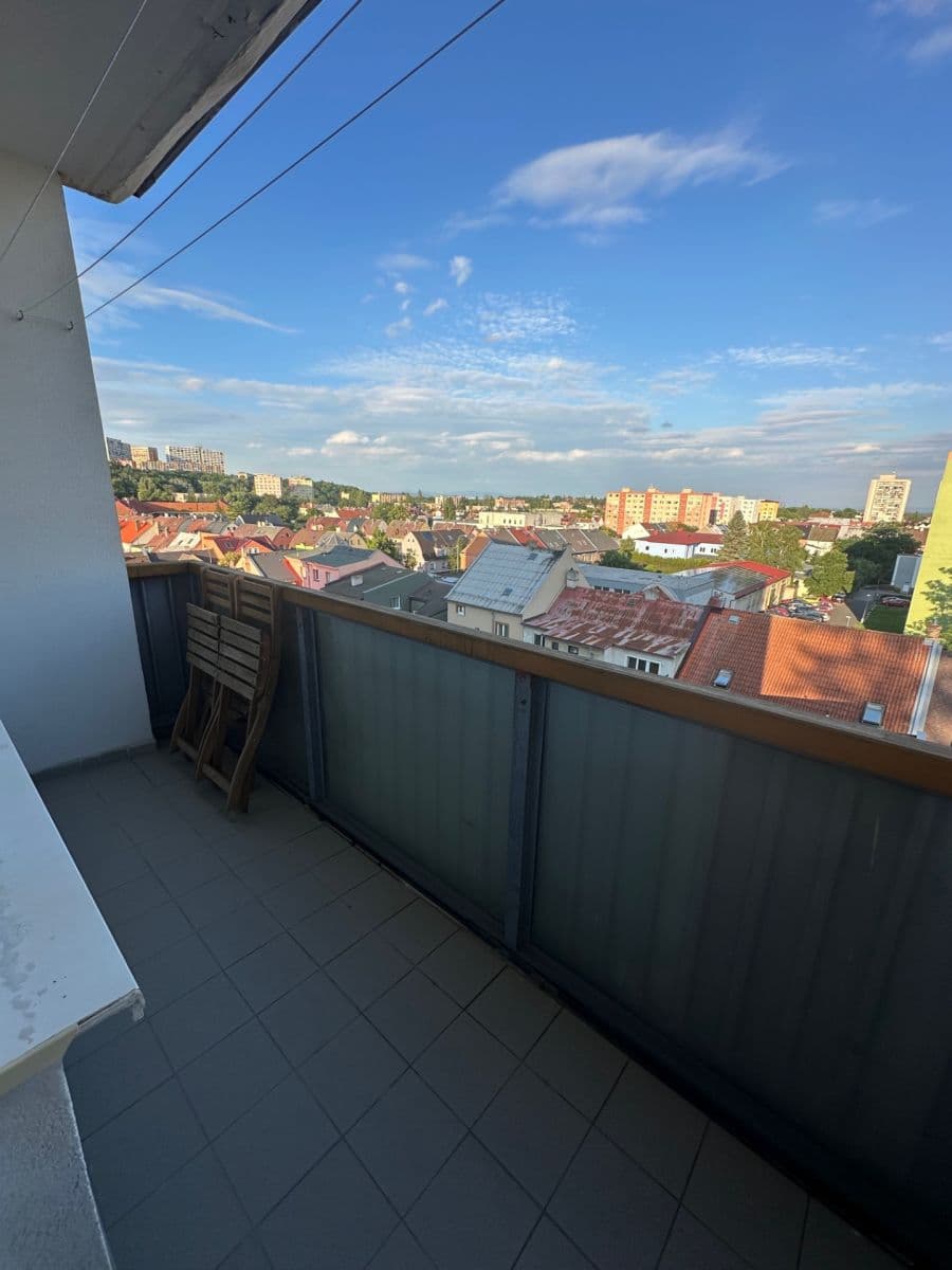 Prenájom bytu 3-izbový 70 m², Jiráskova, Chomutov, Ústecký kraj Prenájom bytu 3-izbový 70 m², Jiráskova, Chomutov, Ústecký kraj