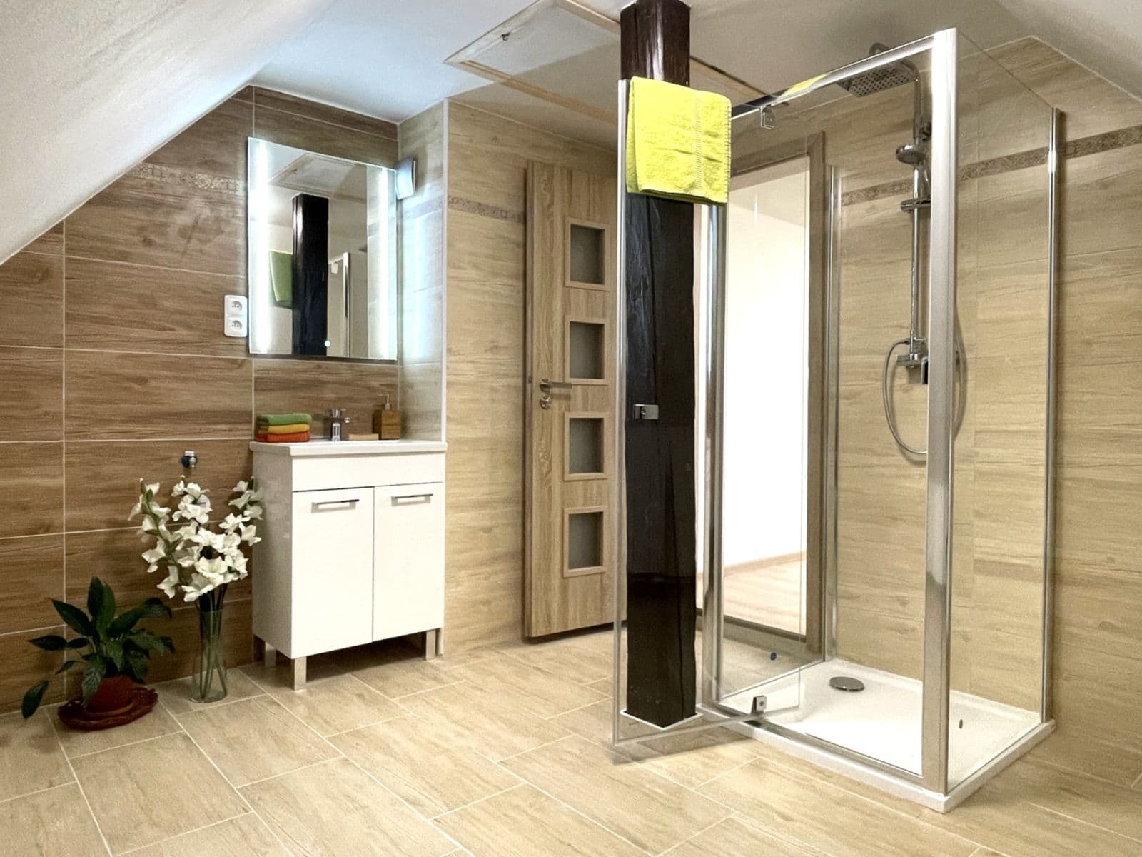 Prenájom bytu 2-izbový 100 m², Jiráskova, Frýdek-Místek, Moravskoslezský kraj Prenájom bytu 2-izbový 100 m², Jiráskova, Frýdek-Místek, Moravskoslezský kraj