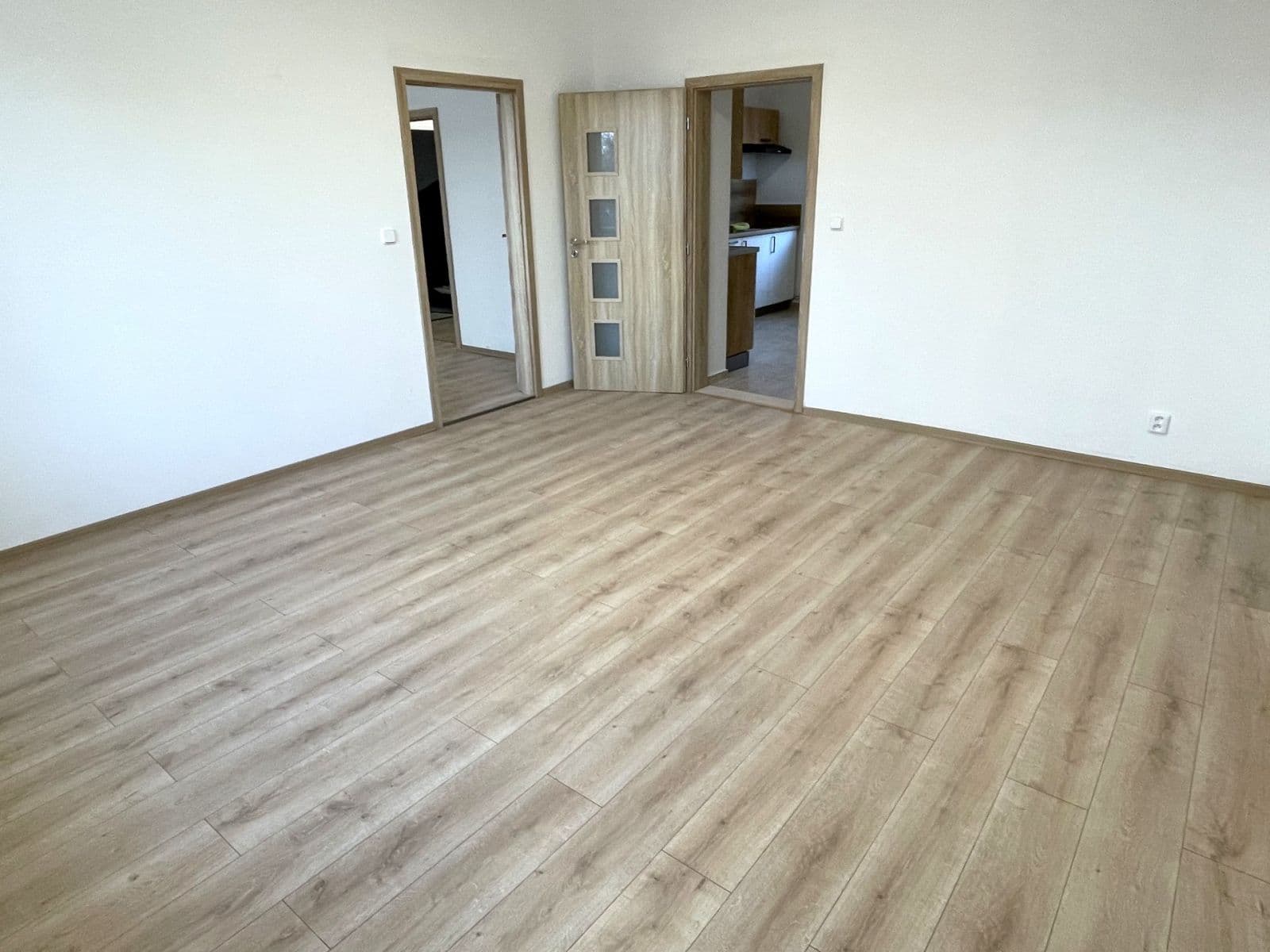 Prenájom bytu 2-izbový 100 m², Jiráskova, Frýdek-Místek, Moravskoslezský kraj Prenájom bytu 2-izbový 100 m², Jiráskova, Frýdek-Místek, Moravskoslezský kraj