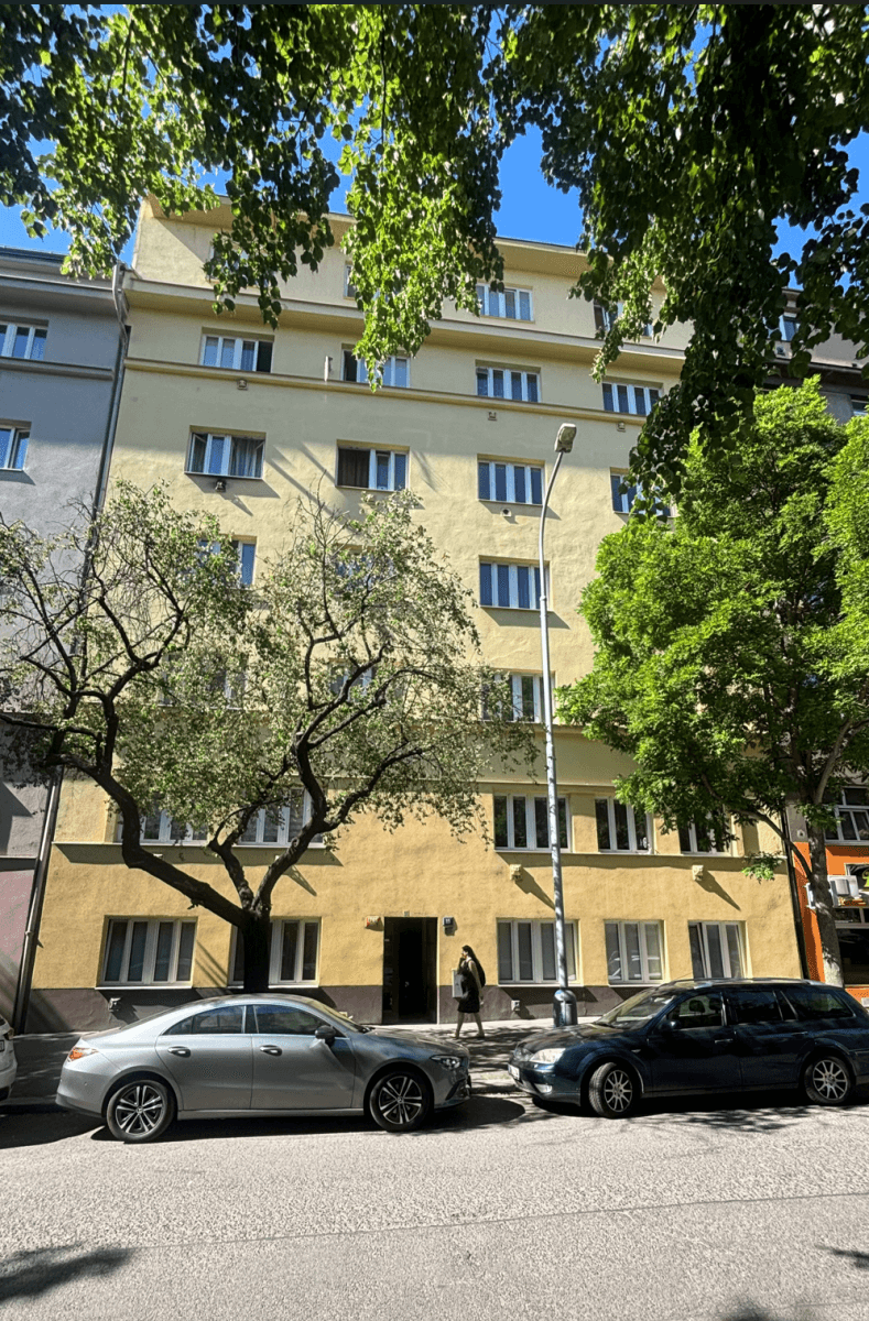 Prenájom bytu 2-izbový 52 m², Biskupcova, Praha, Praha Prenájom bytu 2-izbový 52 m², Biskupcova, Praha, Praha