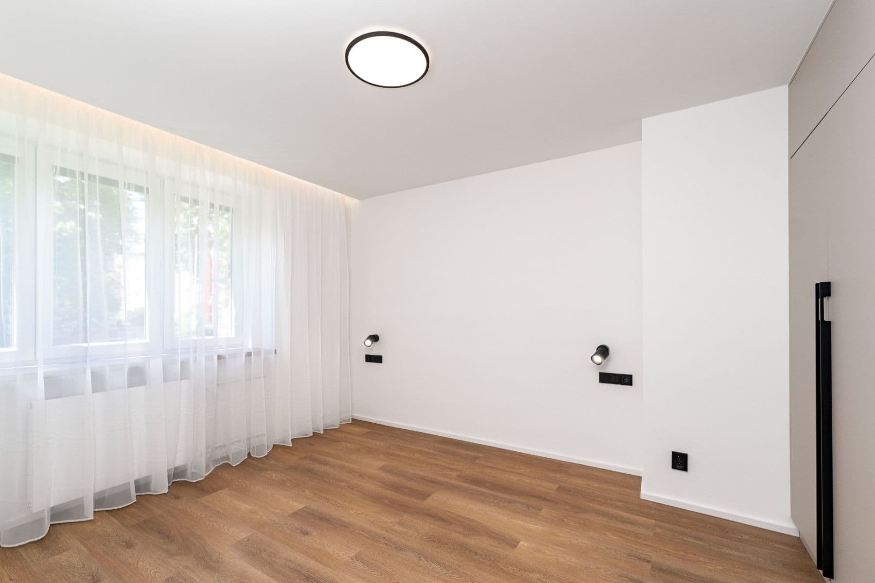 Predaj bytu 3-izbový 60 m², Rodimcevova, Ostrava, Moravskoslezský kraj Predaj bytu 3-izbový 60 m², Rodimcevova, Ostrava, Moravskoslezský kraj