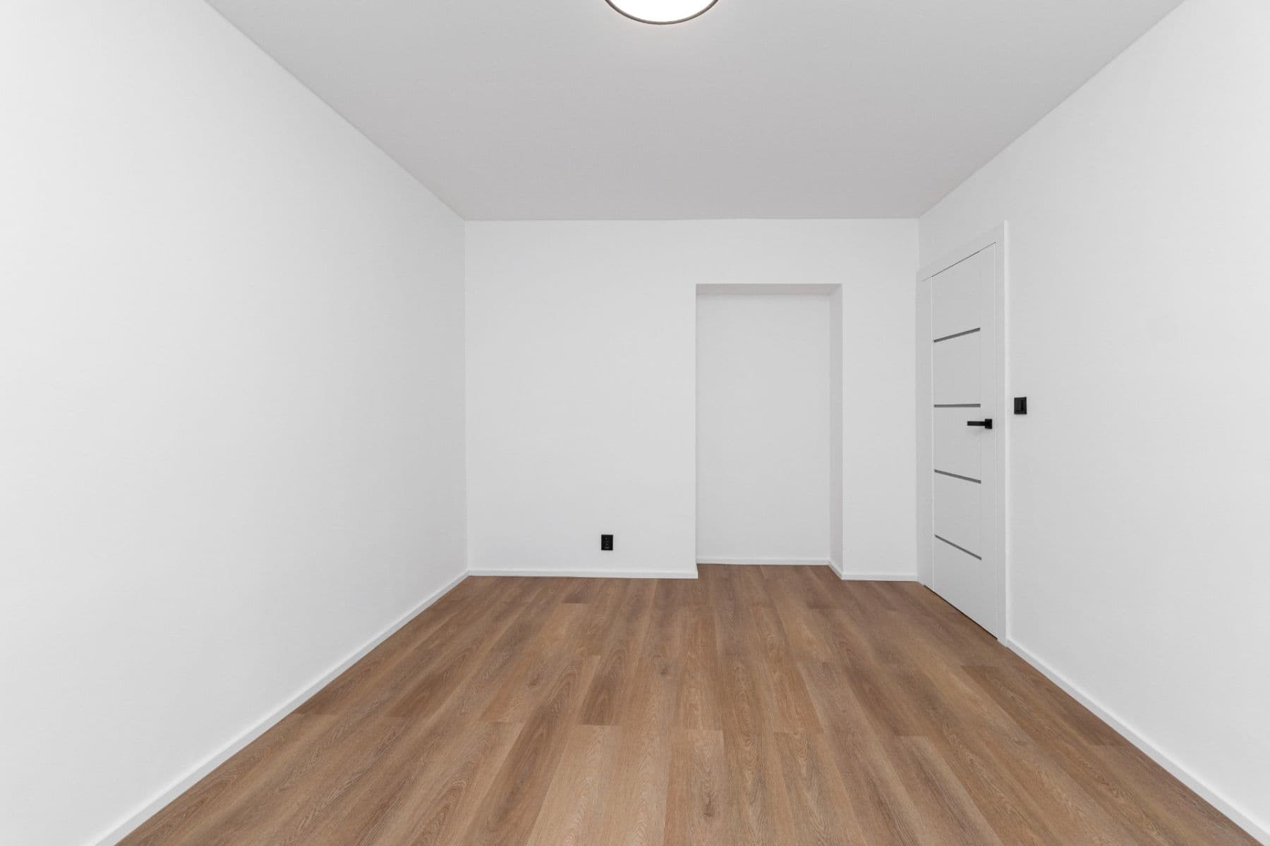 Predaj bytu 3-izbový 60 m², Rodimcevova, Ostrava, Moravskoslezský kraj Predaj bytu 3-izbový 60 m², Rodimcevova, Ostrava, Moravskoslezský kraj
