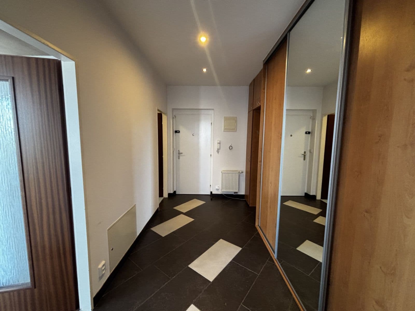Prenájom bytu 2-izbový 61 m², Pastevců, Praha, Praha Prenájom bytu 2-izbový 61 m², Pastevců, Praha, Praha