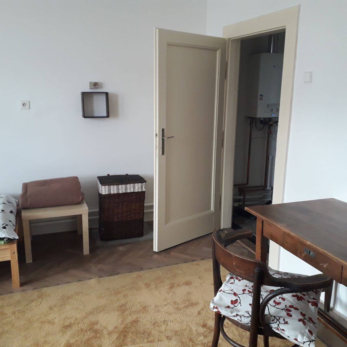 Prenájom bytu 3-izbový 90 m², U Trati, Praha, Praha Prenájom bytu 3-izbový 90 m², U Trati, Praha, Praha