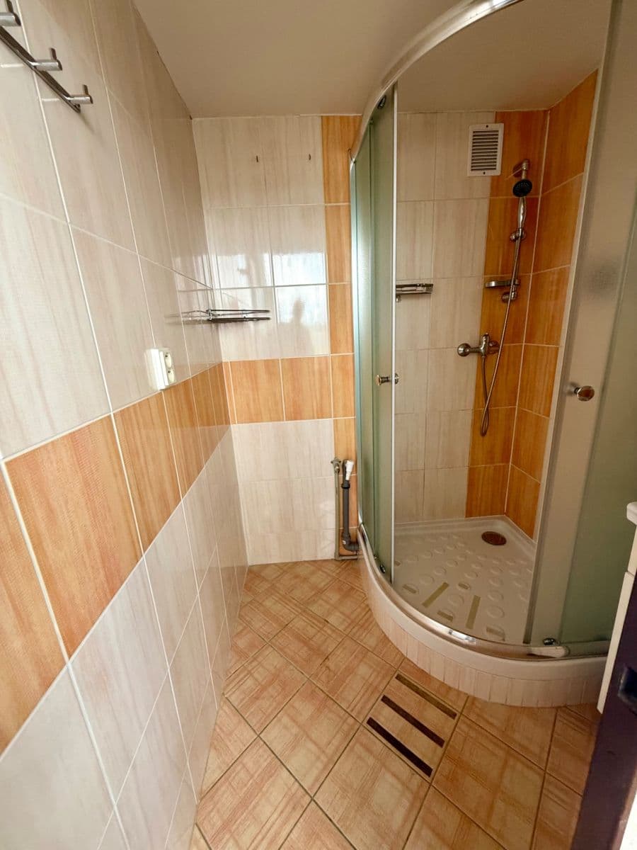 Predaj bytu 3-izbový 64 m², Severní, Hradec Králové, Královéhradecký kraj Predaj bytu 3-izbový 64 m², Severní, Hradec Králové, Královéhradecký kraj