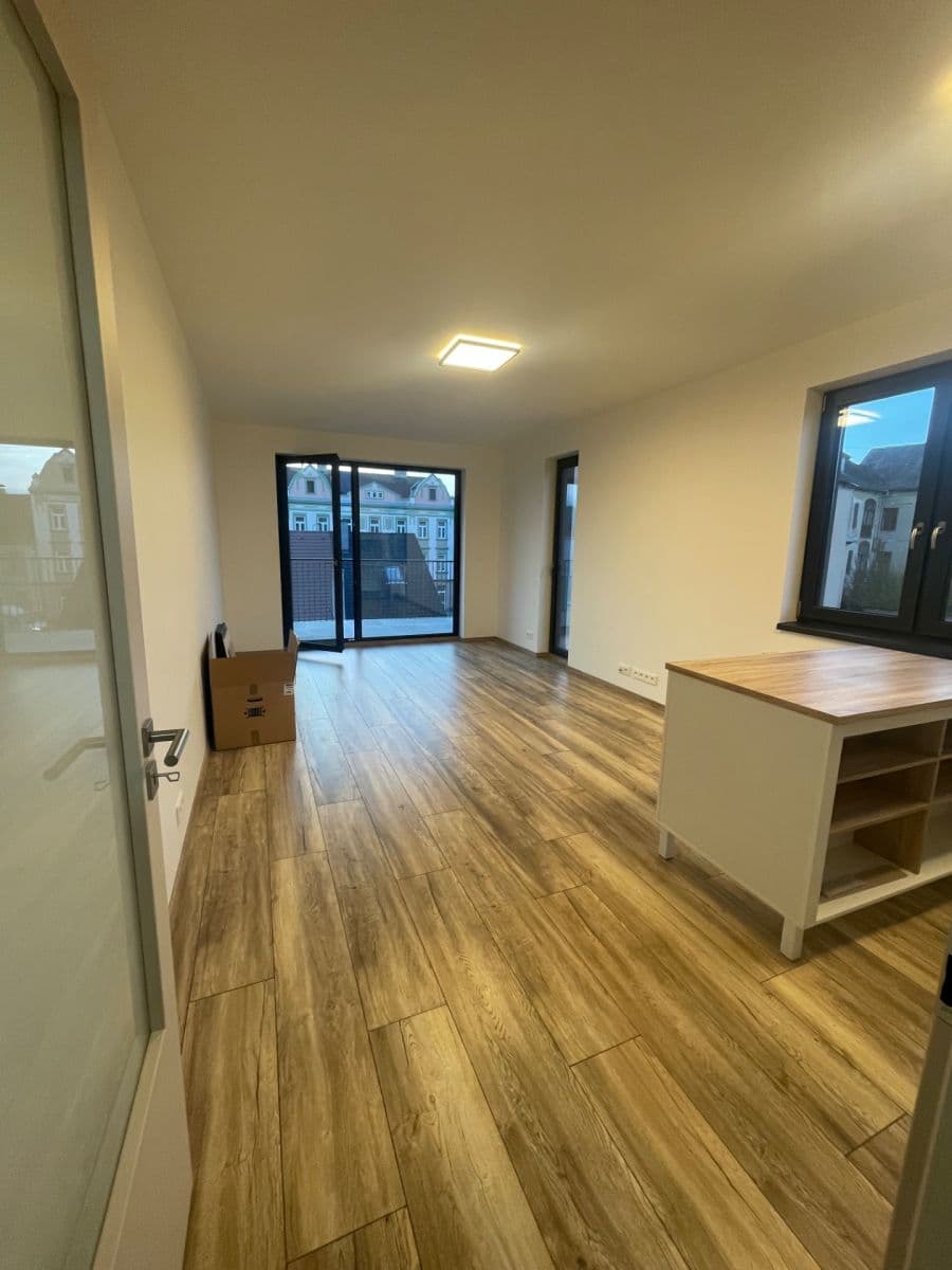 Prenájom bytu 1-izbový 38 m², Pražská, Písek, Jihočeský kraj Prenájom bytu 1-izbový 38 m², Pražská, Písek, Jihočeský kraj