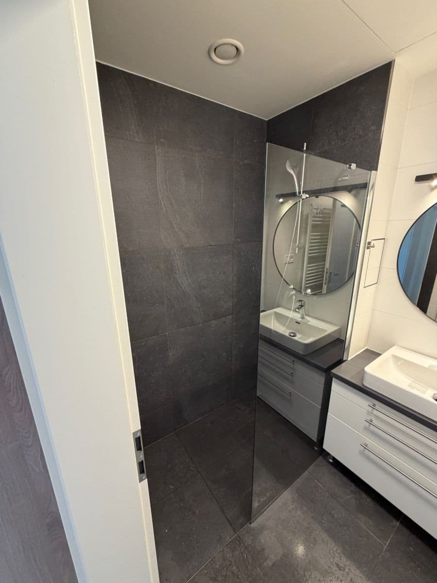 Prenájom bytu 2-izbový 52 m², Limuzská, Praha, Praha Prenájom bytu 2-izbový 52 m², Limuzská, Praha, Praha