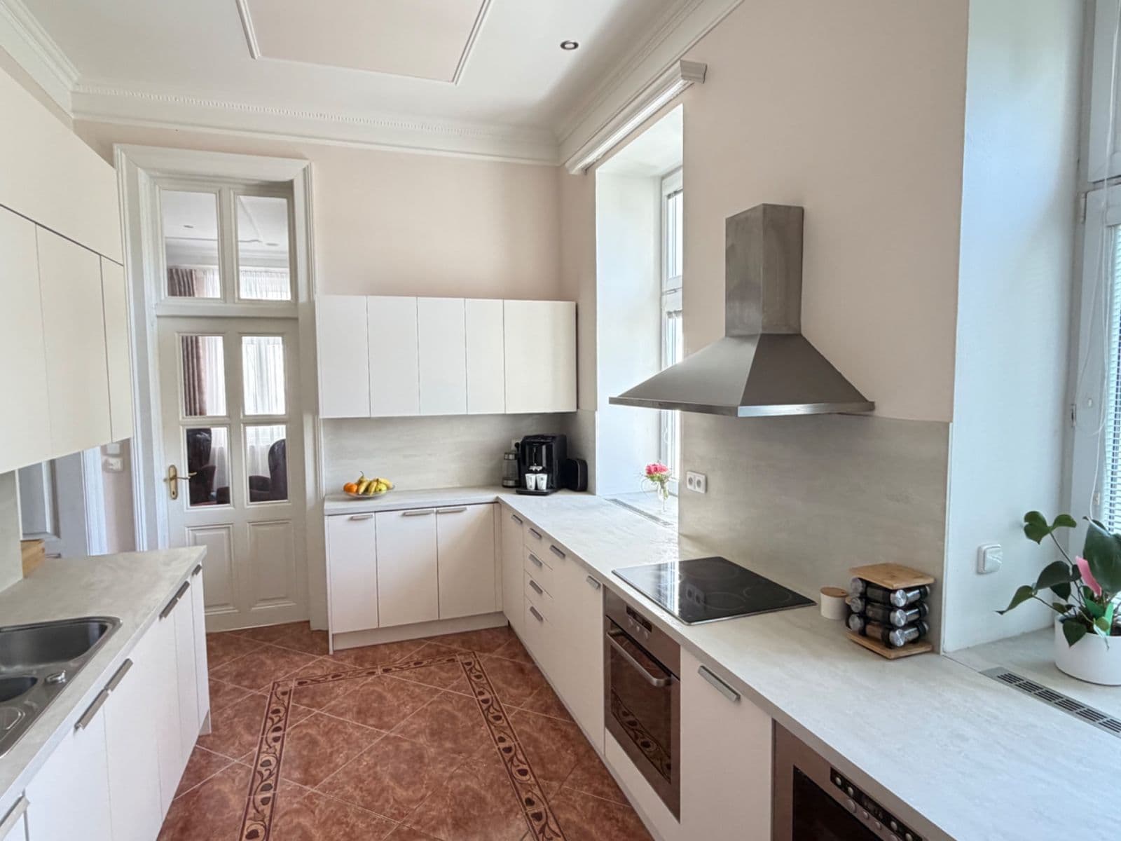 Predaj bytu 4-izbový 194 m², Jaselská, Brno, Jihomoravský kraj Predaj bytu 4-izbový 194 m², Jaselská, Brno, Jihomoravský kraj