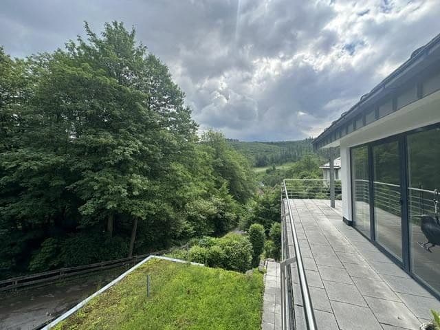 Predaj domu 214 m², pozemek 2.250 m², Lüdenscheid, Severné Porýnie - Westfálsko Predaj domu 214 m², pozemek 2.250 m², Lüdenscheid, Severné Porýnie - Westfálsko